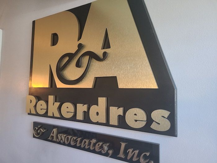Rekerdres & Associates — office sign