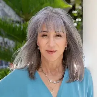 Vikki Stone at Poms & Associates